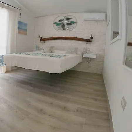 Oasi Del Relax: Beachfront Sardinian Retreat With Panoramic Terrace