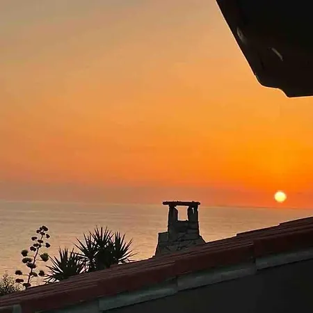 Oasi Del Relax: Beachfront Sardinian Retreat With Panoramic Terrace *