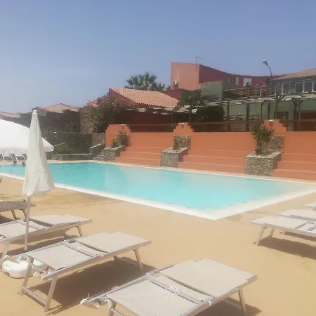 Апартаменты Oasi Del Relax - Seaside Peaceful Panoramic Terrace In Italy - New Sardinia 50 Mt Beach&sea Full Comfort Air Conditioning-wifi-parking-privacy
